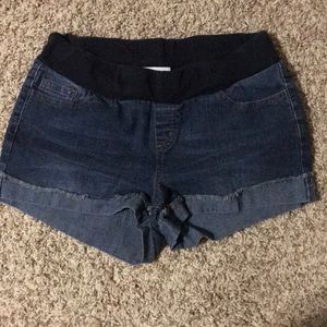 Maternity shorts